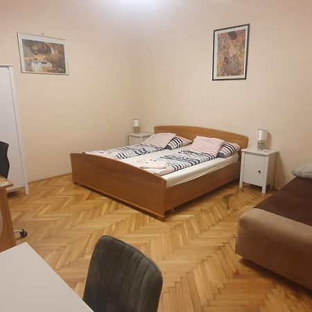 Garibaldi Apartman Budapest Exterior photo